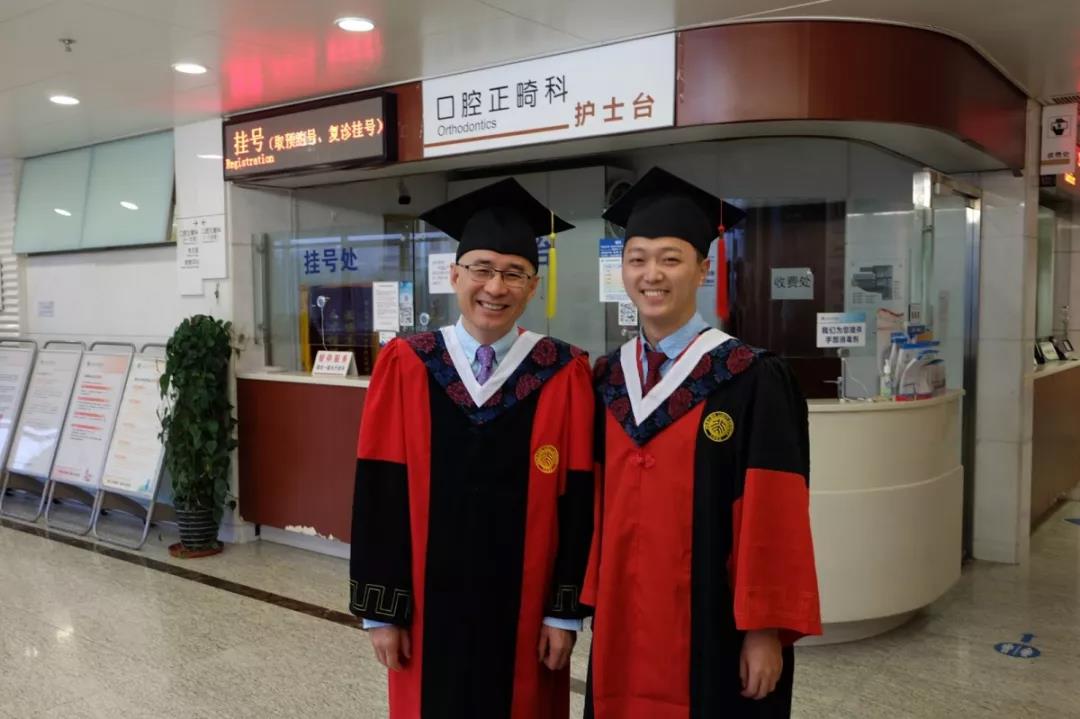 因成绩优异，刘福良博士成为了周彦恒教授的学生。